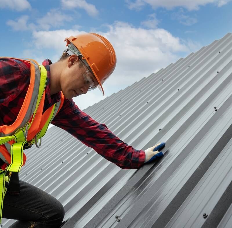 Maintaining metal roofs