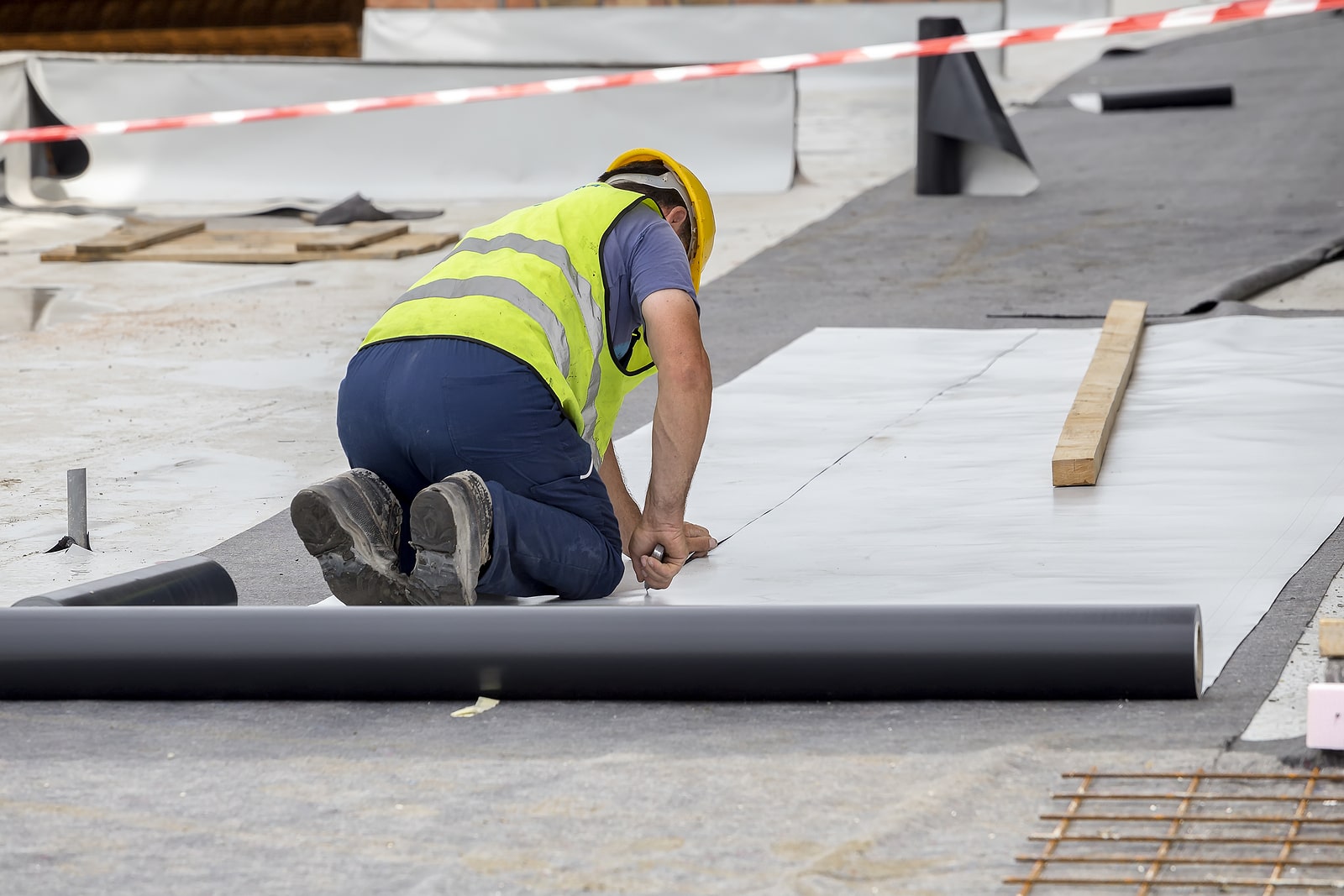 Commercial flat roofing done by roofer in Lakeland