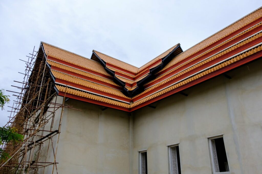 Repairing traditional roofs in and around Lakeland