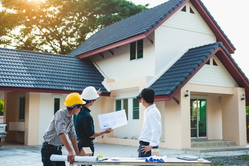 Roof contractors in new roof project